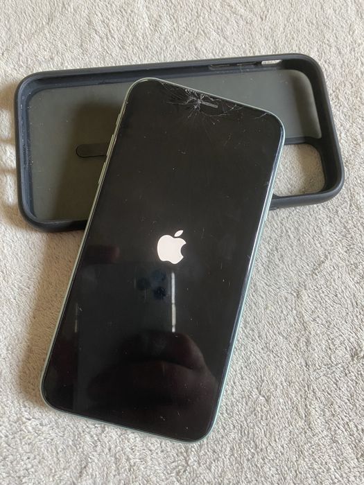 Смартфон Apple iPhone 11 128Gb