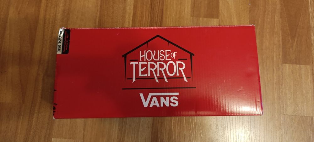 Vans x House of Terror