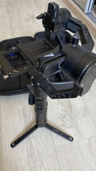 Zhiyun crane 2 (follow focus)