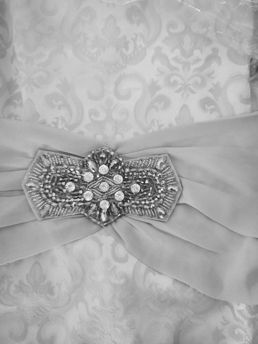 Sukienka na wesele dla dojrzałej ,eleganckiej pani.