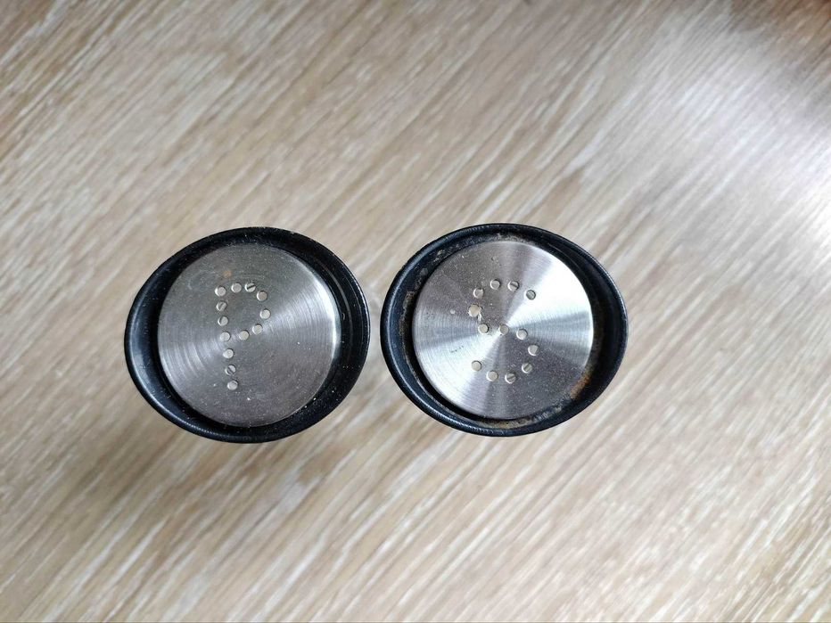 Salt and Pepper Shaker Set444129100820664322