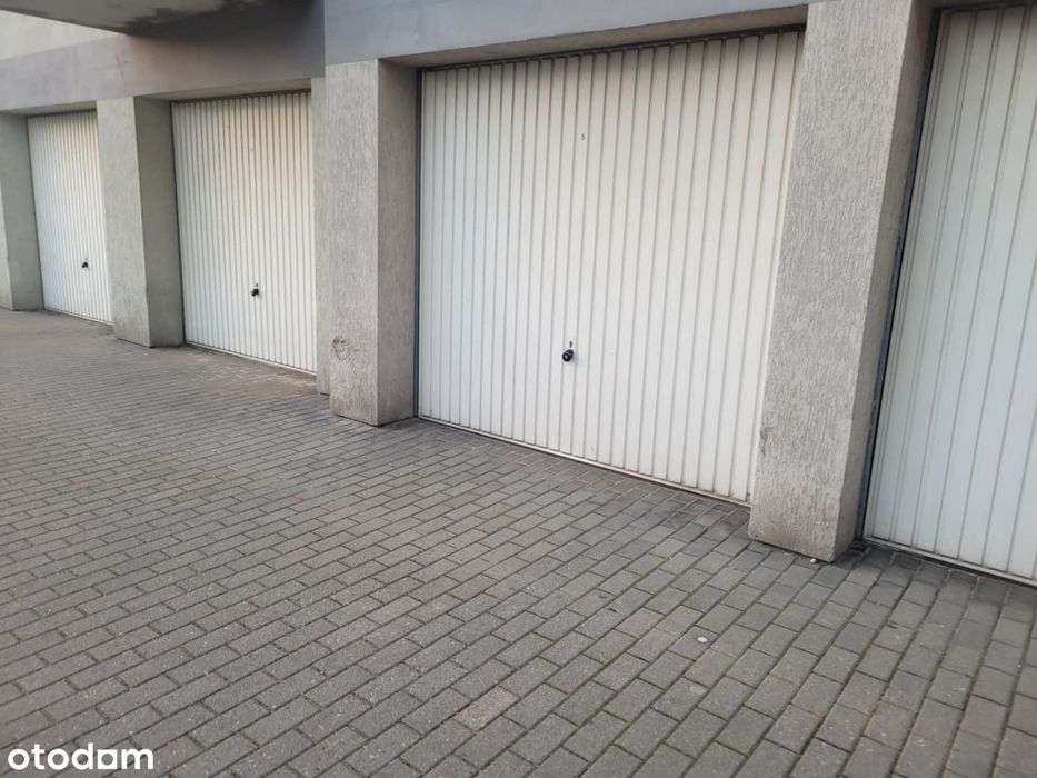 Wynajmę garaż na auto lub magazyn możliwą faktura vat