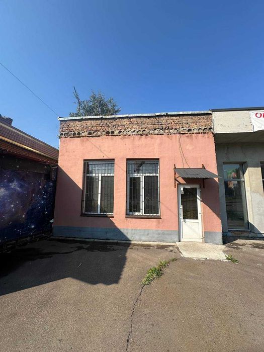 ЖД Вокзал 25м2 Здам ФАСАДНЕ Видове приміщення з Парковкою біля ЗУПИНКИ