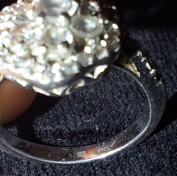 Вишукана срібна каблучка 16,2 р.