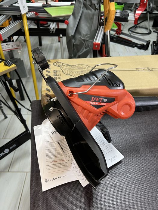 Триммер электрический электрокоса DWT FS05-30