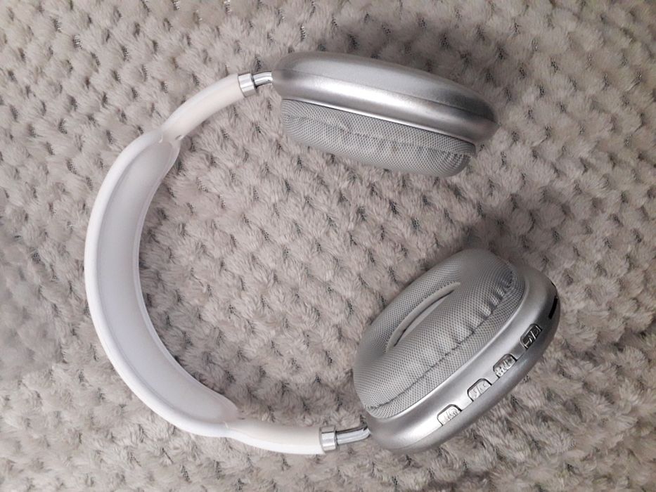 Навушники як Airpods Max