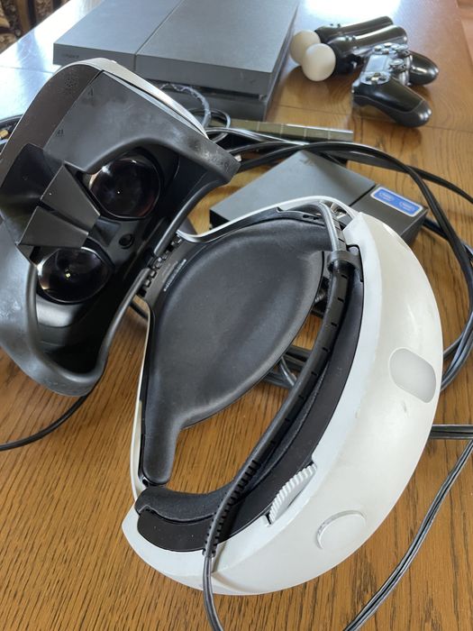 Konsola PS4 1TB i PS VR