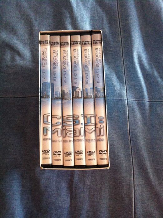 DVD's CSI Las Vegas e Miami temporadas completas64585821111810124