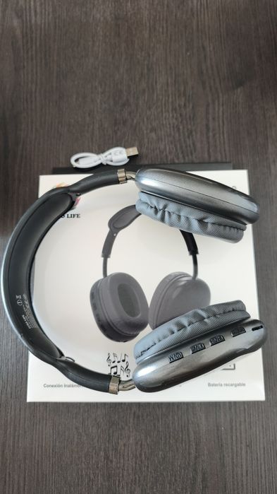 Auscultadores headphones Bluetooth Novos