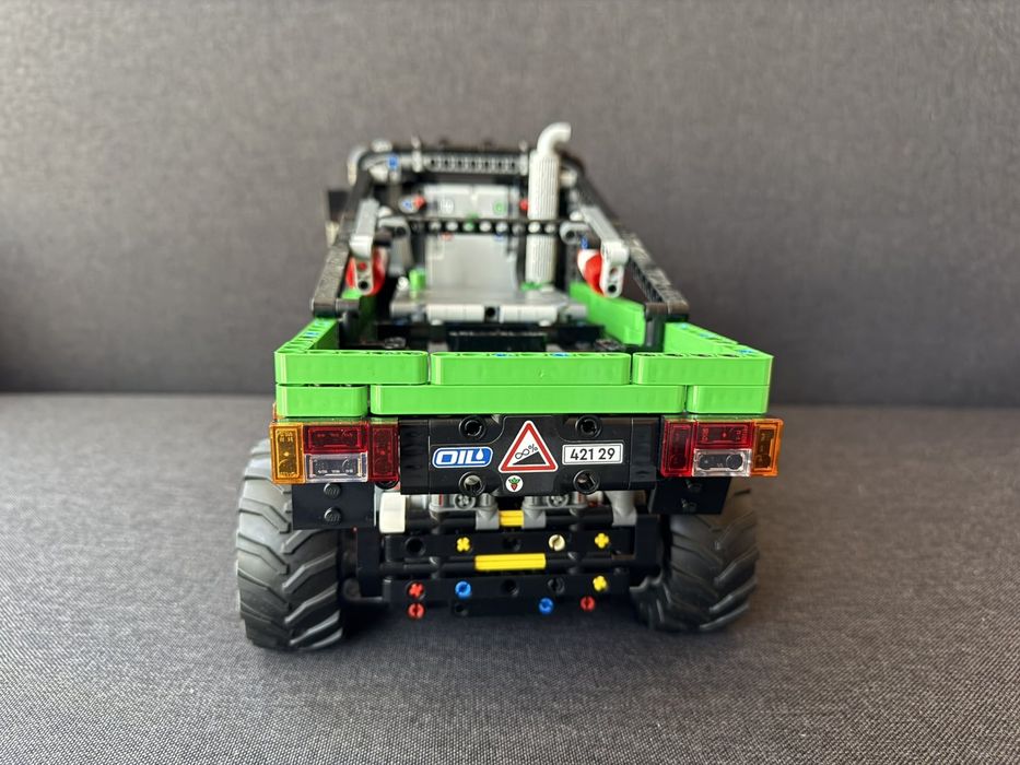 Lego Technic 42129 Mercedes Zetros