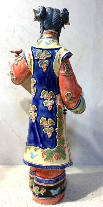Conjunto de 3 antigas figuras chinesas em porcelana cerâmica policromada Wucai - marcadas