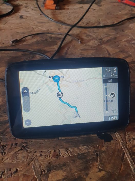 GPS-навігатор TomTom, модель 4PN50