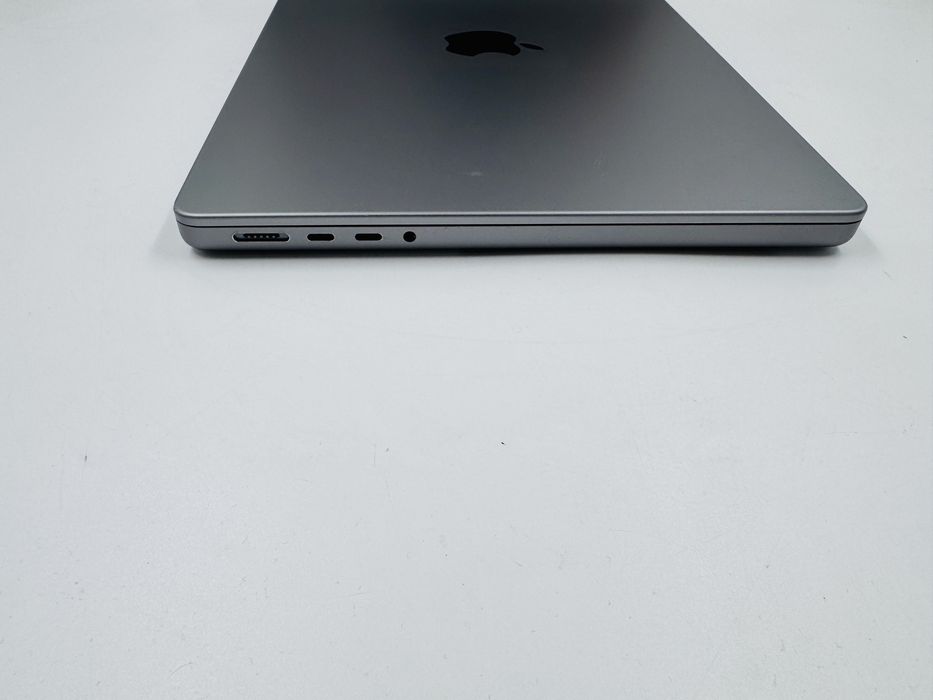 Apple MacBook Pro 16 2021 M1 Pro 32GB RAM 1TB SSD Space Gray IL7630
