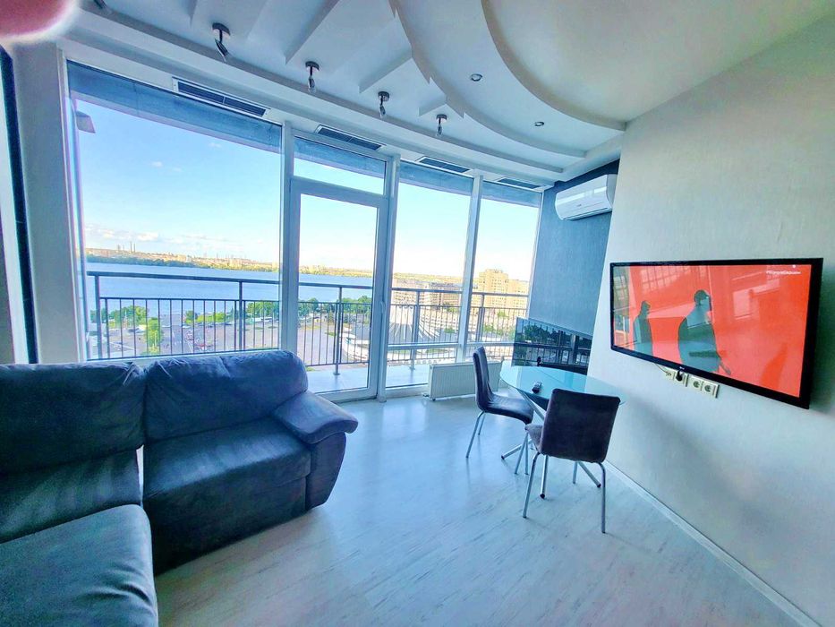 ЛЮКС в ЖК Мост Сити, вид на реку, 2к, ванна, центр. Новый дом. Балкон.