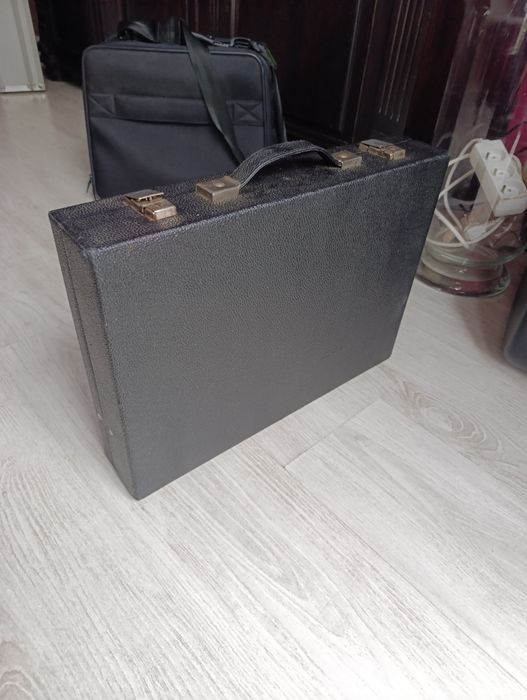 Walizka, neseser, aktówka