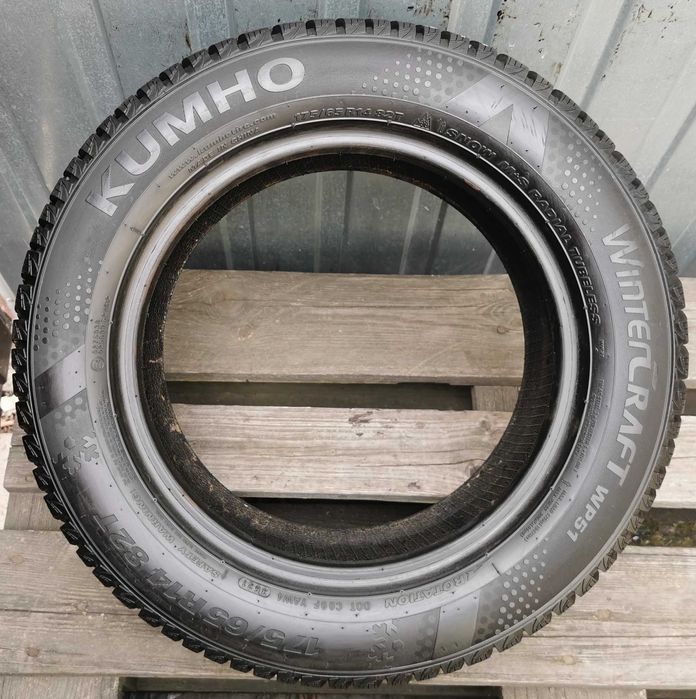 140) Opona - 175/65/14 - Kumho - 8.5mm - 1x2021 - Zimowa