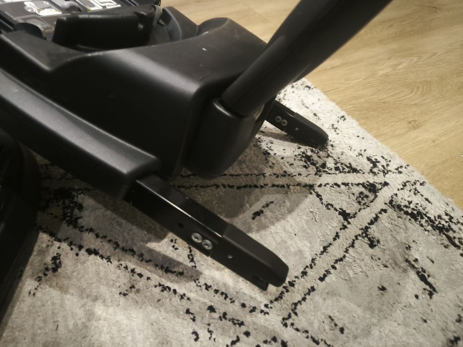Cadeira besafe i-size + base como nova