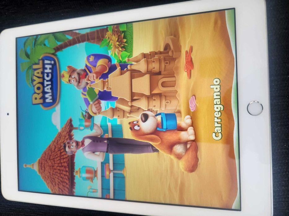 iPad (5ª geração) Wi-Fi Ecrã Multi-Touch de 9,7 polegadas