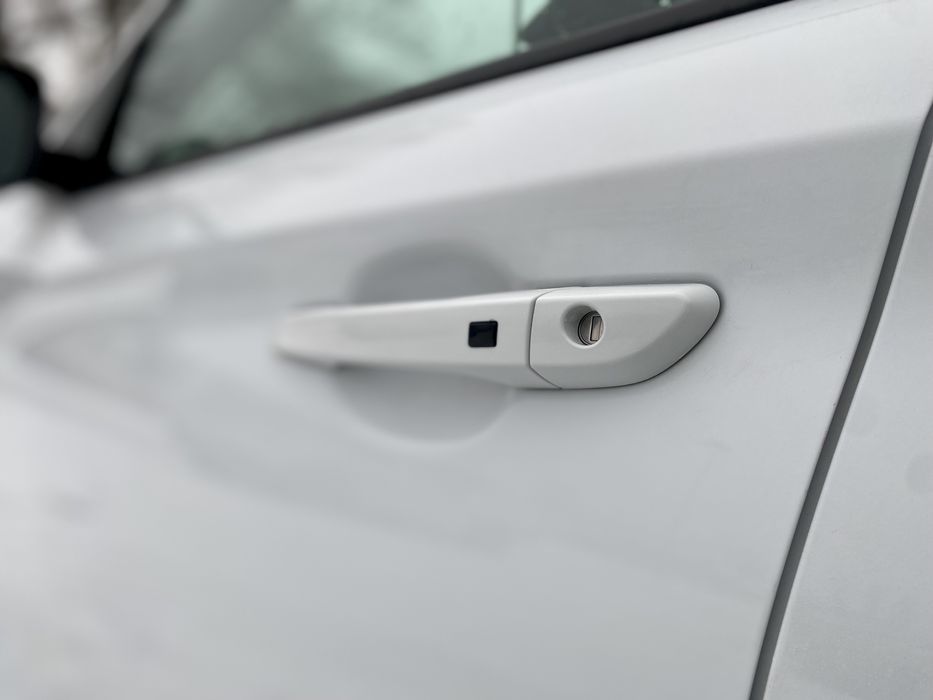 Hyundai Kona 64кВт 2019p без ДТП