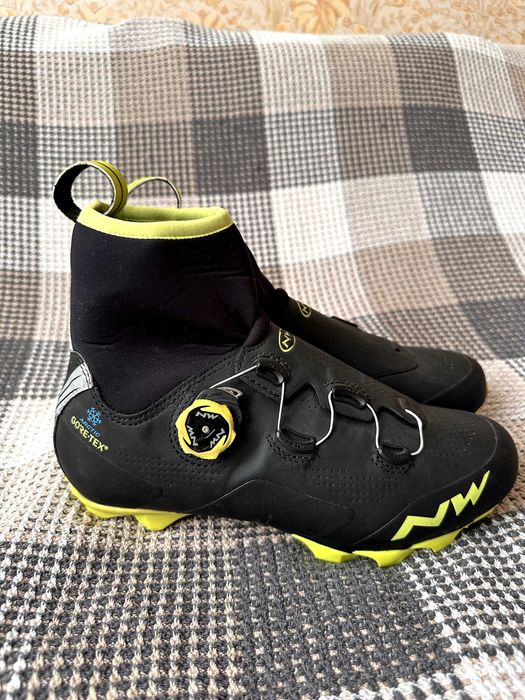 Кросівки велосипедні MTB Northwave Raptor Arctic GTX 39р.