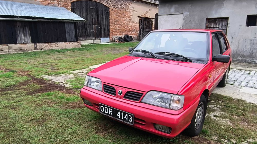 POLONEZ Caro 1.6