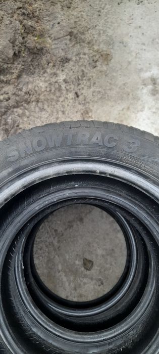 Продам старі покришки.