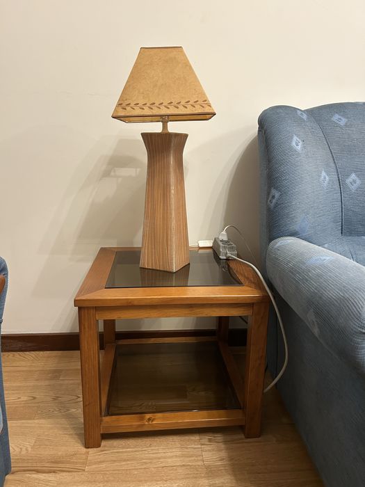 Mesa pequena de apoio
