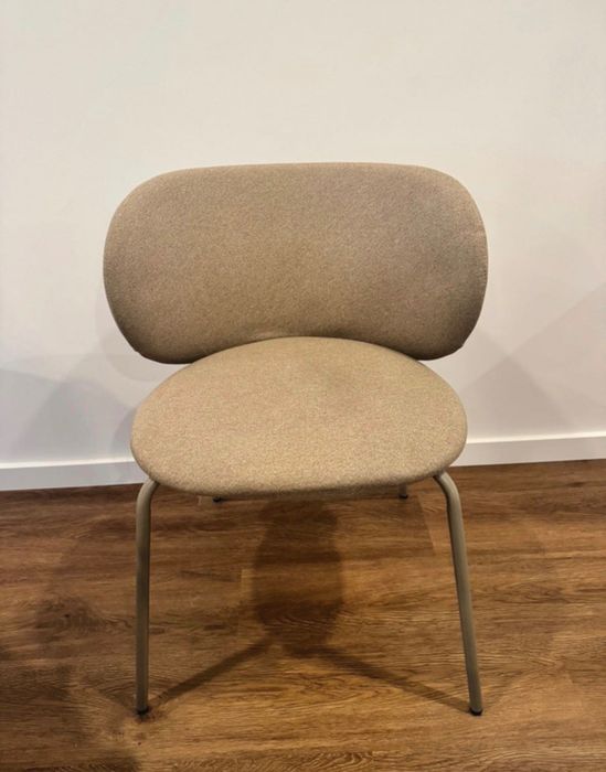 Cadeira IKEA nova bege