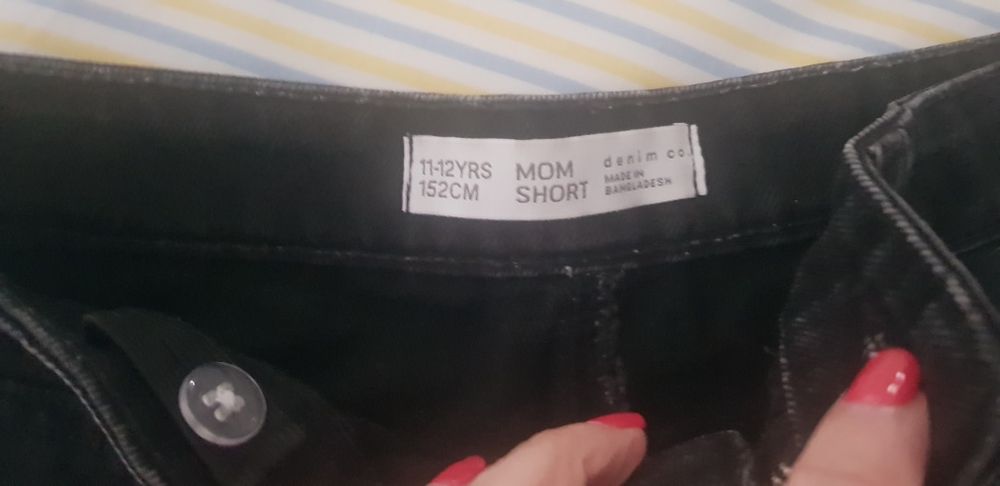 Vendo calções ganga pretos, Primark, 11-12 anos, mom short, como novos