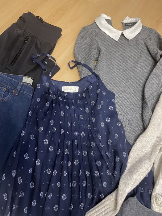 paka ubrań  rozm S   /Hollister