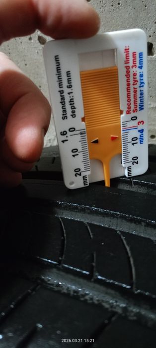 Dunlop літо 215/60/17  2024 рік майже нова 1000 км пробігу