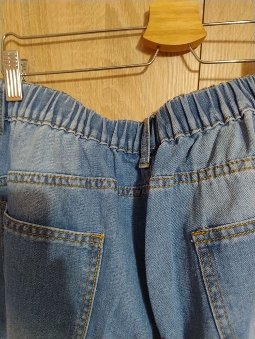 Super dżinsy damskie rozm XXL firmy HM jak nowe.
