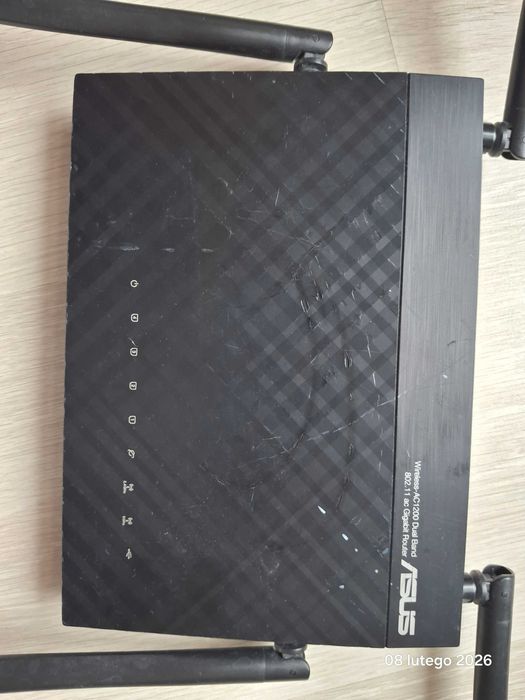 Router ASUS RT-AC1200G+