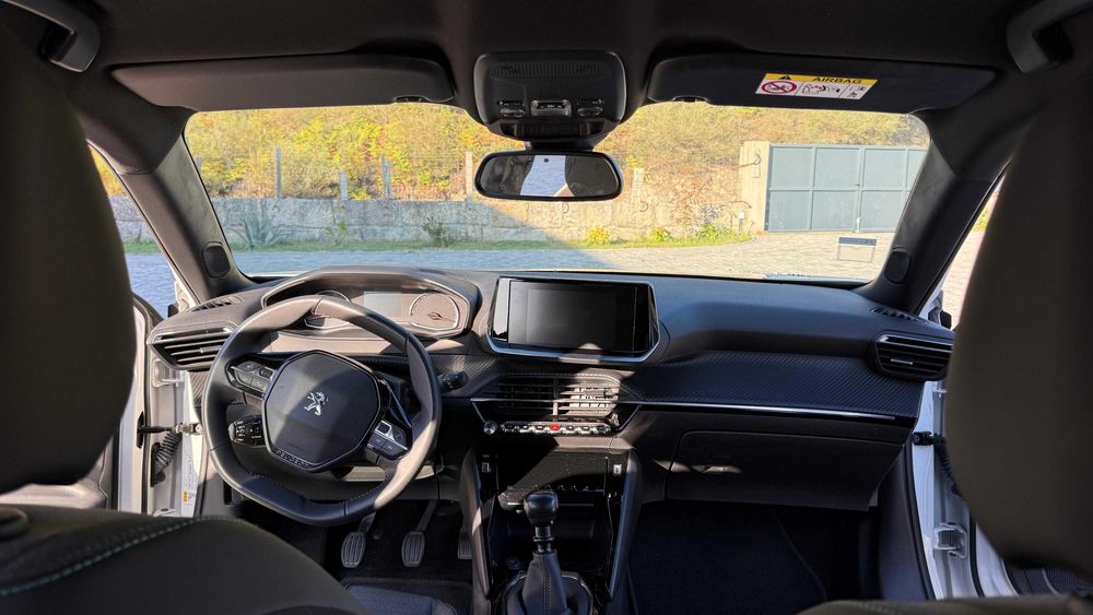 Peugeot 2008 1.2 PureTech 100 CV Allure | 27.000 km | 2023