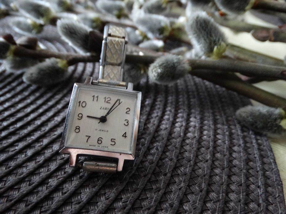 zegarek zaria damski mechaniczny nakręcany z bransoletką prl