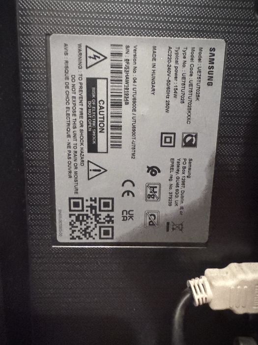 Tv 75 pulgadas Ecra partido