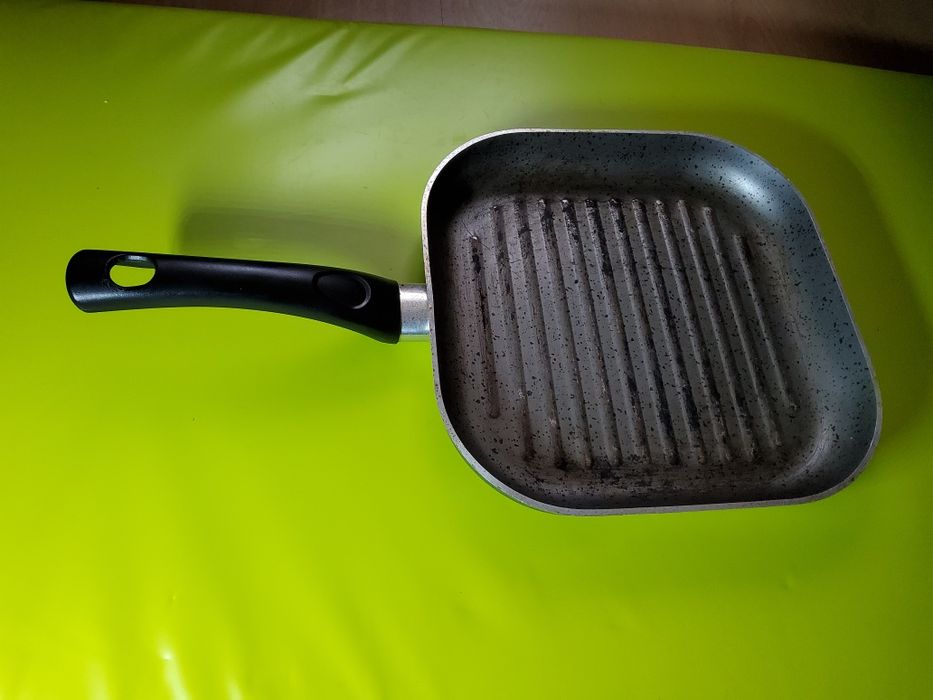 Frigideira de indução quadrada  - 26 cm - marca Celar