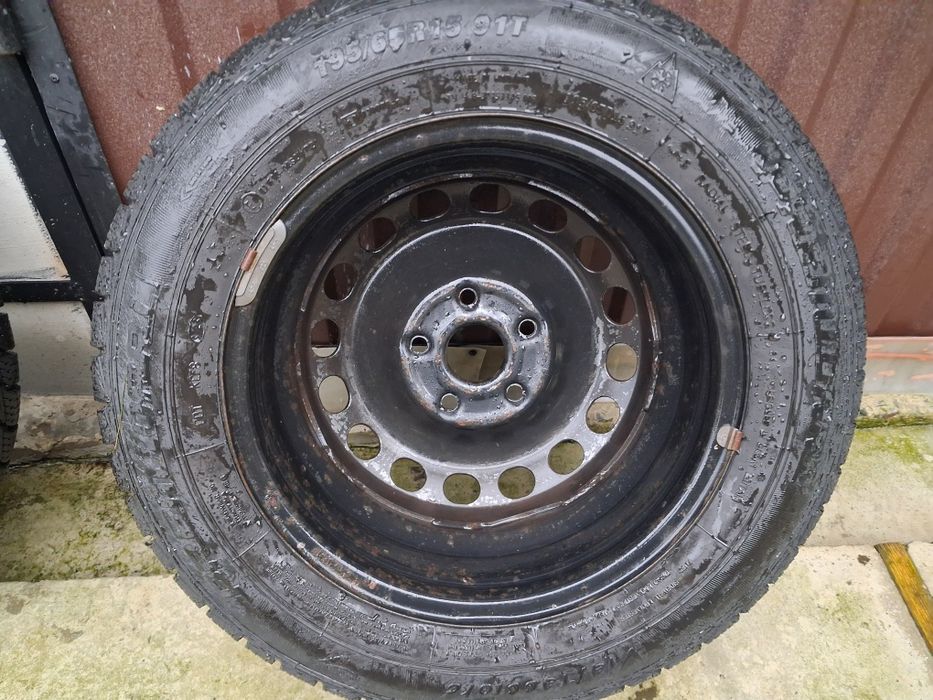 Продам шини 195/65 R15