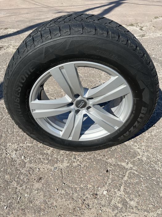 Диски AUDI R18 з шинами Bridgestone 255/60/18