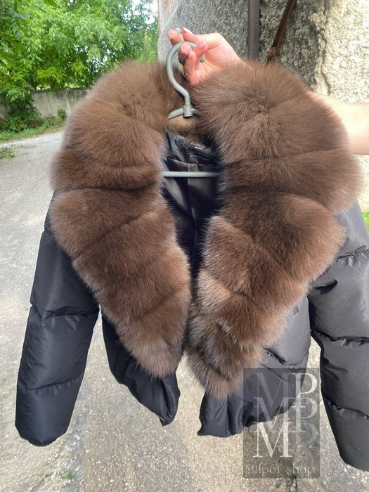 Пуффер, женский короткий пуховик чёрный с натуральным мехом песца