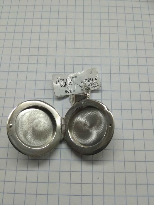 Zawieszka Sekretnik Okrągły na zdjęcie leki kosmyk Srebro 925 NOWE