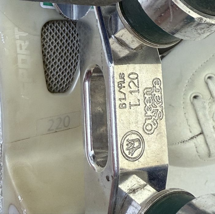 Patines Artístico Ruedas 220 Conjunto