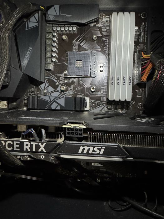 Комплект Материнская плата Gigabyte x570 gaming x ОЗУ