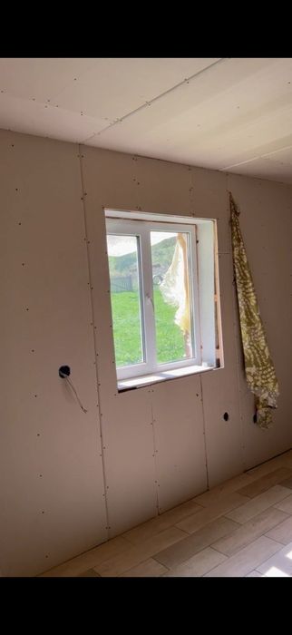 Будинок з ділянкою 30 сотих з виходом до річки