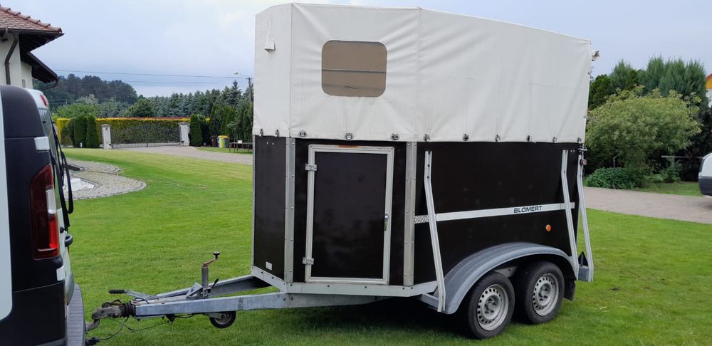 Koniarka przyczepka  do przewozu koni