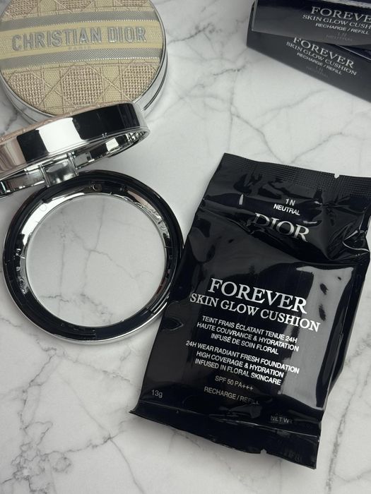 Тональний крем кушон Dior 1N