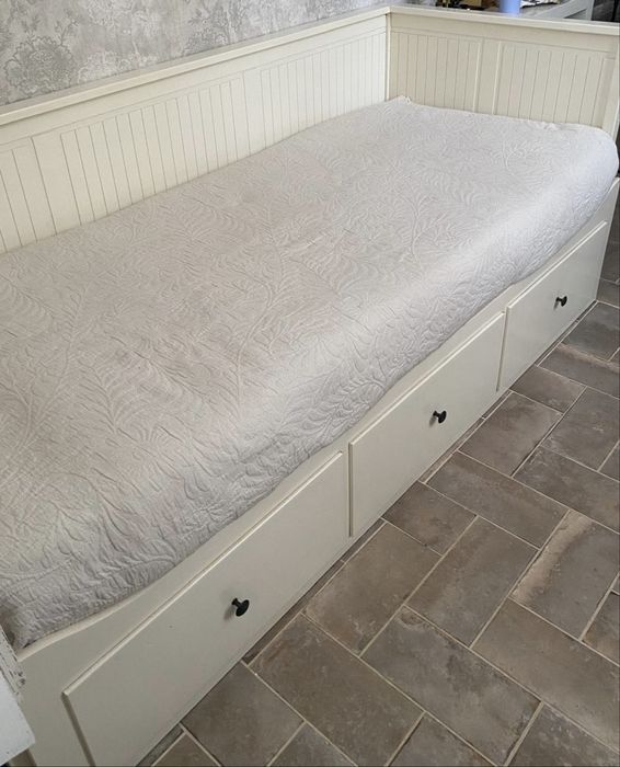 Cama com colchão