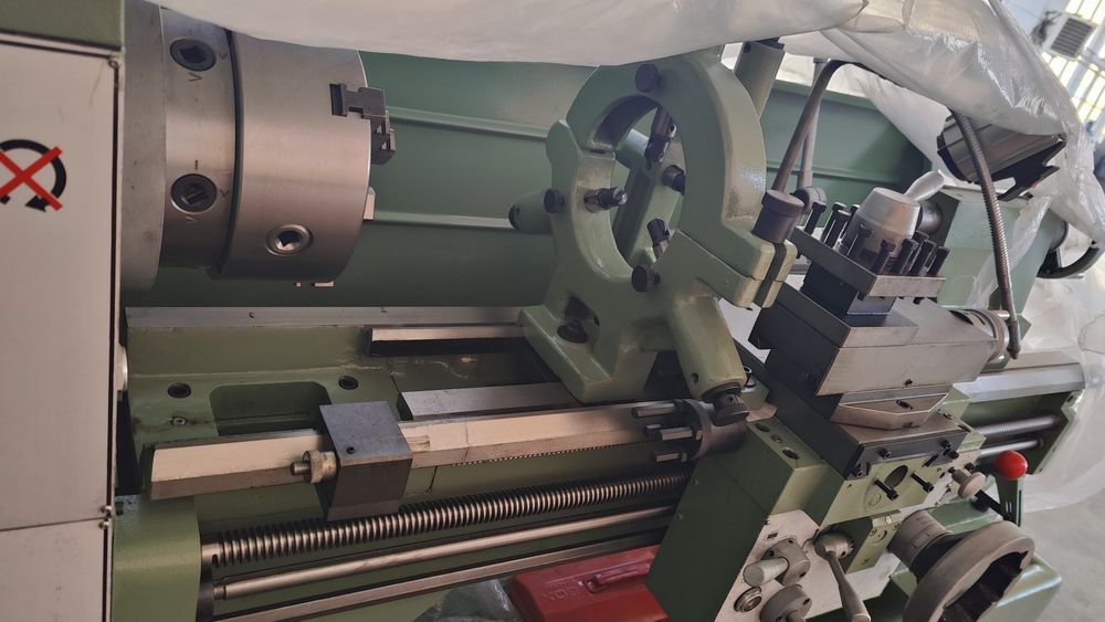 Токарні, фрезерні ,карусельні.