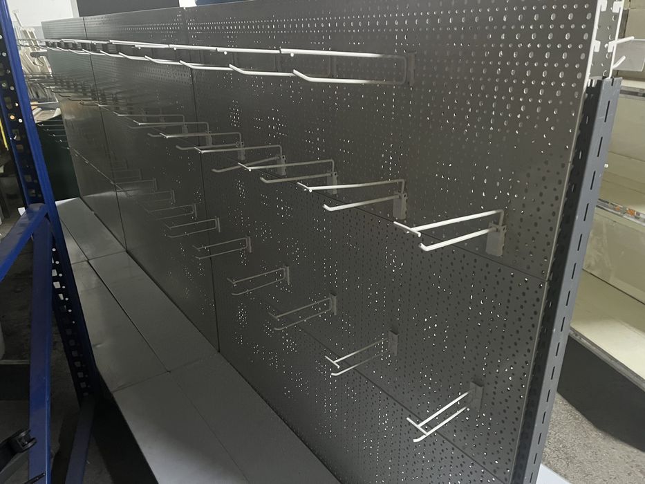 Estante com 108 ganchos dupla composta por 3 modulos total 4.01mt