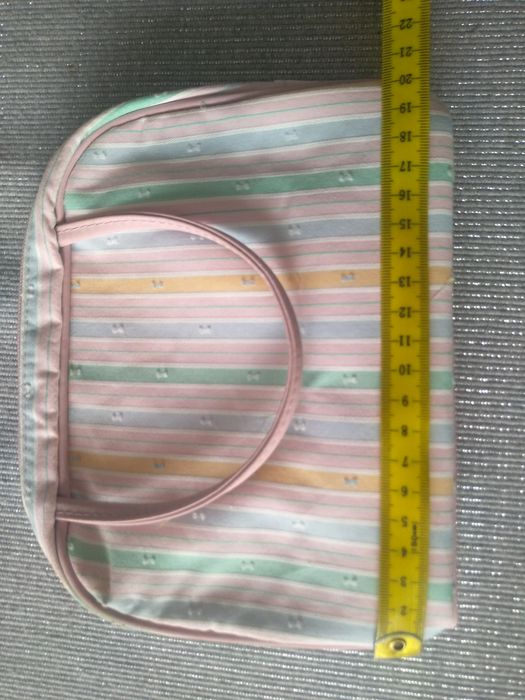 Kosmetyczka Kuferek Avon